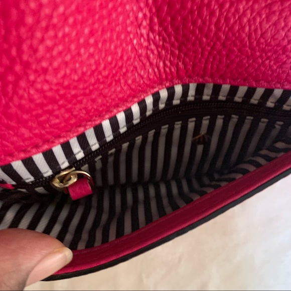 Kate Spade New York Cobble Hill Mini Carson Cross Body Bag - Picture 4 of 8